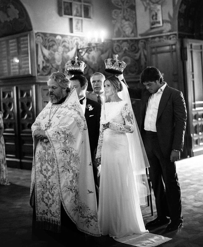 Мария Кожевникова поделилась редкими фото венчания в честь 6-й годовщины семейной жизни