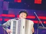 Четырнадцатилетний Максим Токаев- победитель первого сезона шоу 