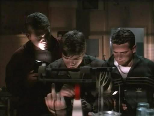 Их поменяли мозгами. 2000 Их поменяли мозгами.